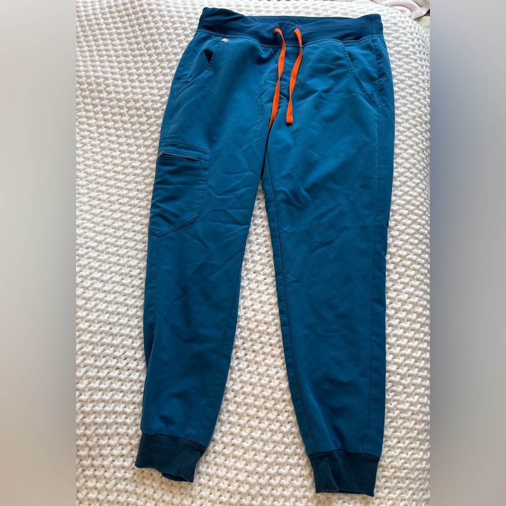 Figs Jogger Set